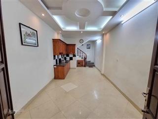 6.9 tỷ nhà phố tôn đức thắngkinh doanh hút lộc  sổ hoa hậu  ô tô