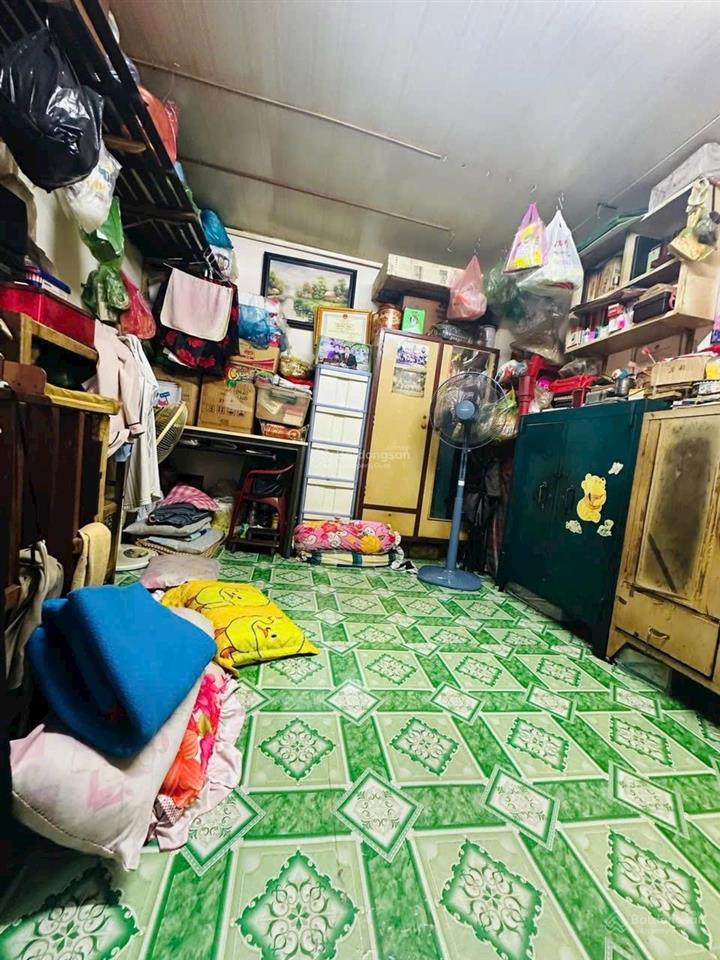 Bán nhà nhỏ 2.45 tỷ, 3 tầng, 2 phòng ngủ, hồ thị kỷ, quận 10