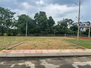 100m2 đất cổ đông, cnc hòa lạc, 500m ra ql21a, 1.5km vào đhqg sẵn sổ, full thổ cư, 3 tỷ. 0987 270 ***