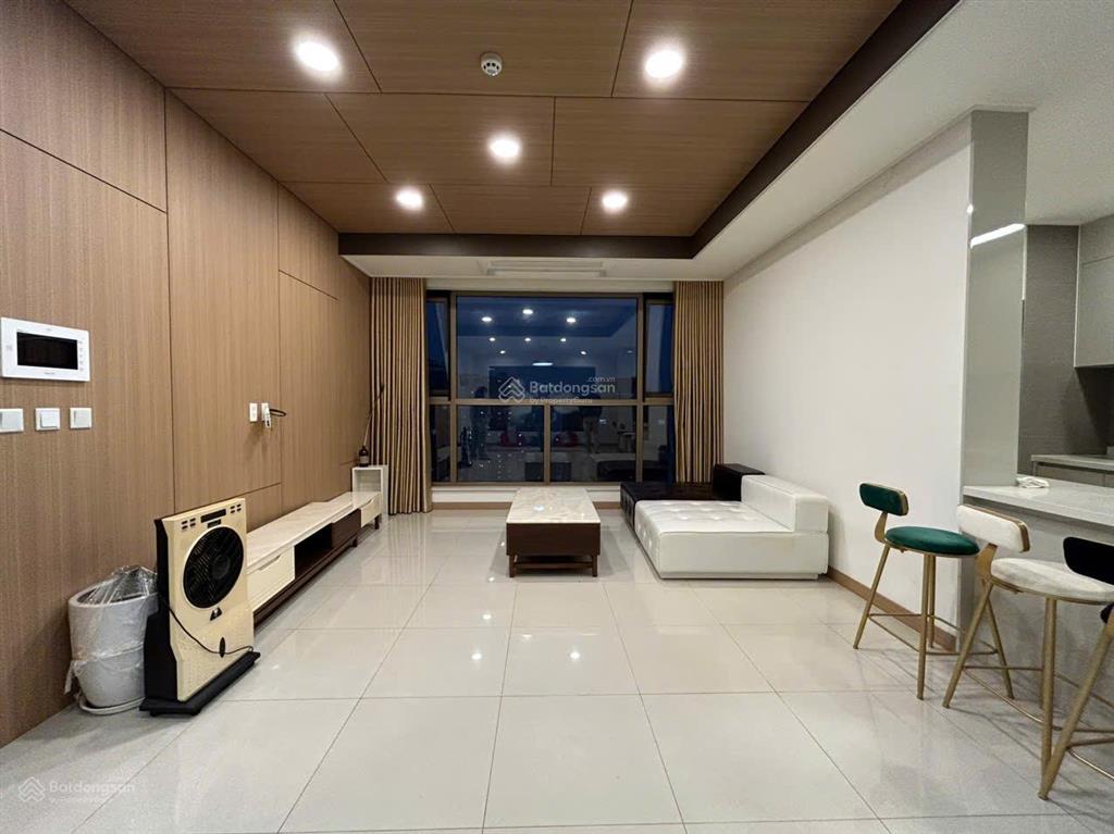 Cần bán căn hộ 2 pn (101m2) tại chung cư starlake tây hồ tây. 0973 013 ***