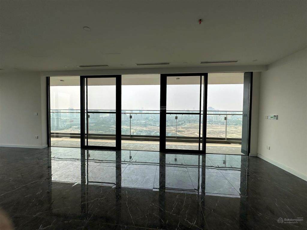 Bán căn hộ 3pn rộng 161m² sunshine golden river