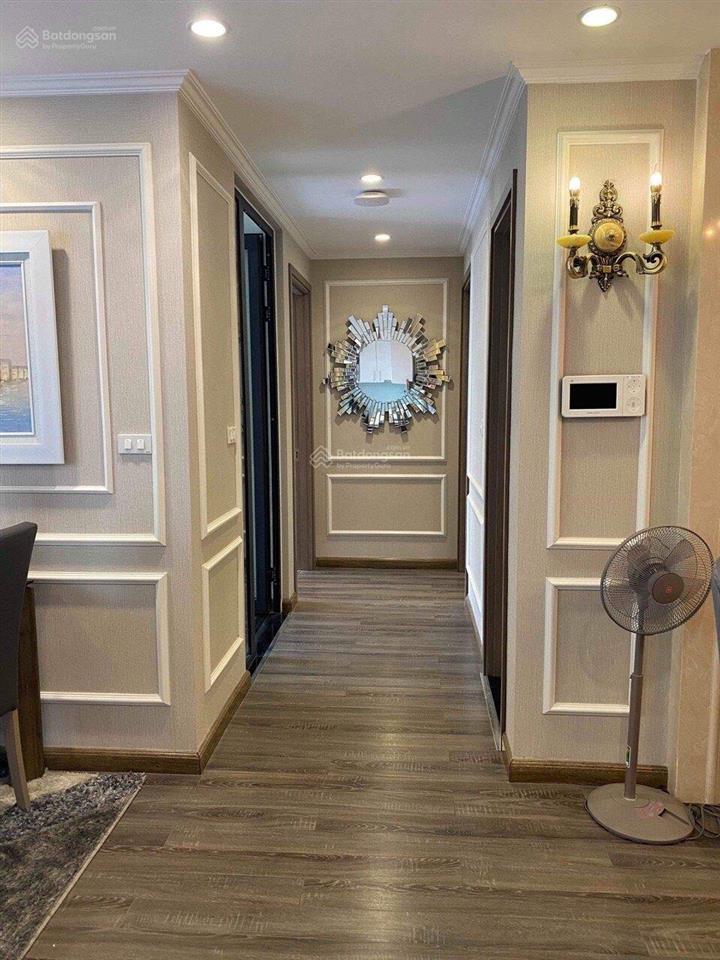 Cho thuê biệt thự đơn lập starlake 360m2 x 3 tầng 5pn, giá 100tr/th thang máy full  0339 937 ***