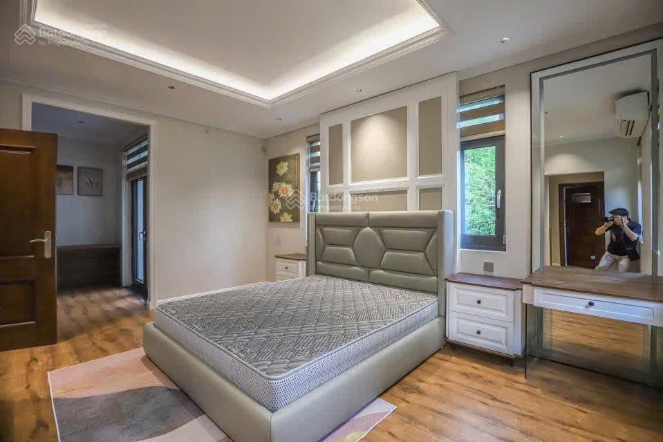 Cho thuê biệt thự song lập 75tr/th 220m2 starlake tây hồ full thang máy  0339 937 ***