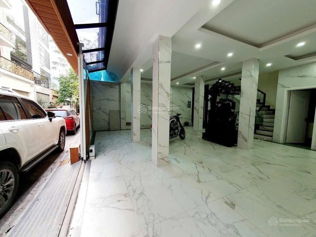 Cho thuê liền kề ngõ 40 xuân la 105m2 * 5t, nội thất cơ bản,  0339 937 ***
