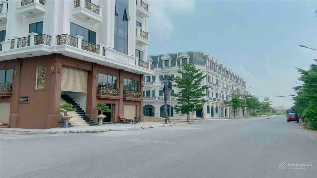 Bán căn góc liền kề xây thô đấu giá trũng trên lai xá, hoài đức, 80.3m2, 4 tầng, 2 mặt đường