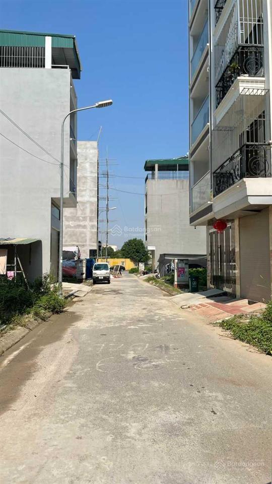 Bán 90m2 đất mặt hồ lai xá, đường ô tô, cạnh khu đô thị hinode royal park hoài đức, chỉ 17x tr/m2