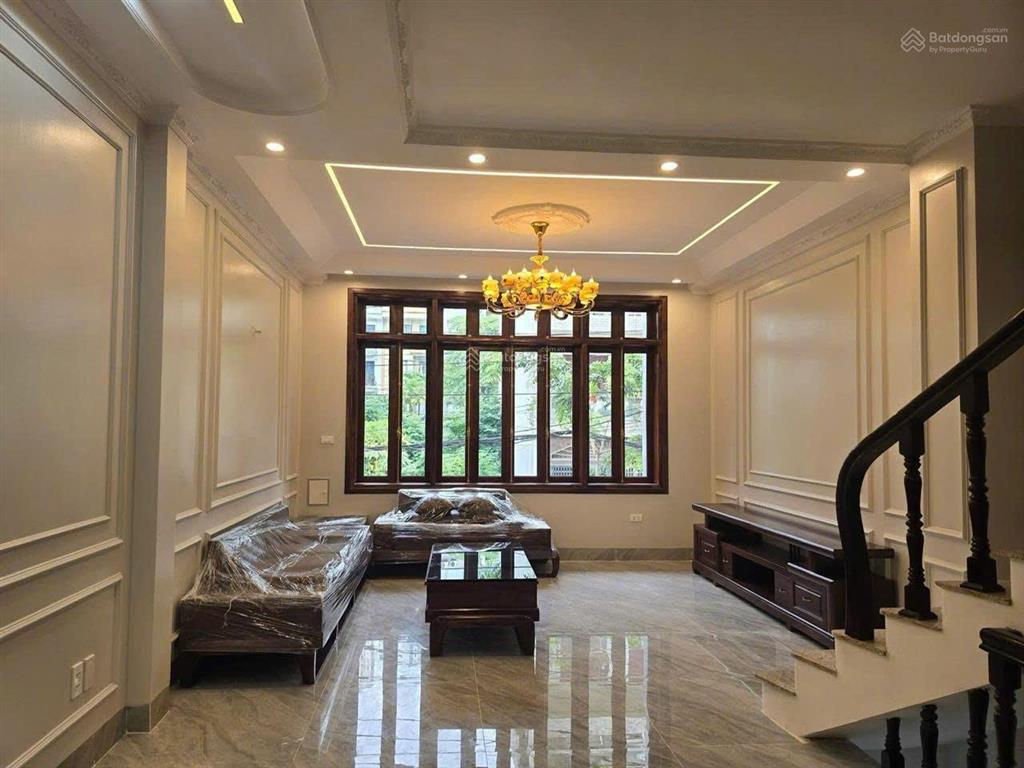 Bán nhà 5 tầng, 67,5m2 tái định cư lai xá, hoài đức gần quốc lộ 32 và vành đai 3.5, giá 15 tỷ