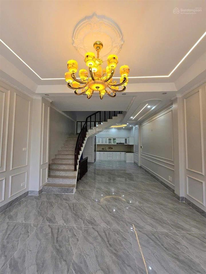 Bán nhà 5 tầng, 67,5m2 tái định cư lai xá, hoài đức gần quốc lộ 32 và vành đai 3.5, giá 15 tỷ