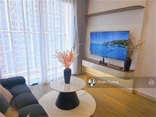 Bán căn hộ i1 2pn view hồ ban công đông bắc hướng mát 55m2 giá chỉ 5,2 tỷ