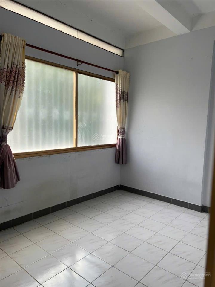 Cần bán chung cư bình thới. dt 63m2