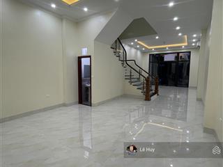 Cho thuê tầng 1 làm văn phòng, showroom đã hoàn thiện tại louis city hoàng mai  0987 765 ***