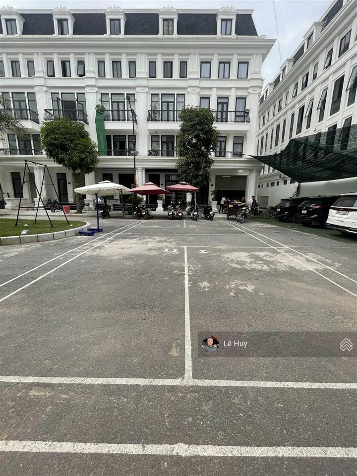 Chuyển nhượng nhanh căn liền kề  hướng bắc, gần đường louis 10, giá nhỉnh 25 tỷ.  0987 765 ***