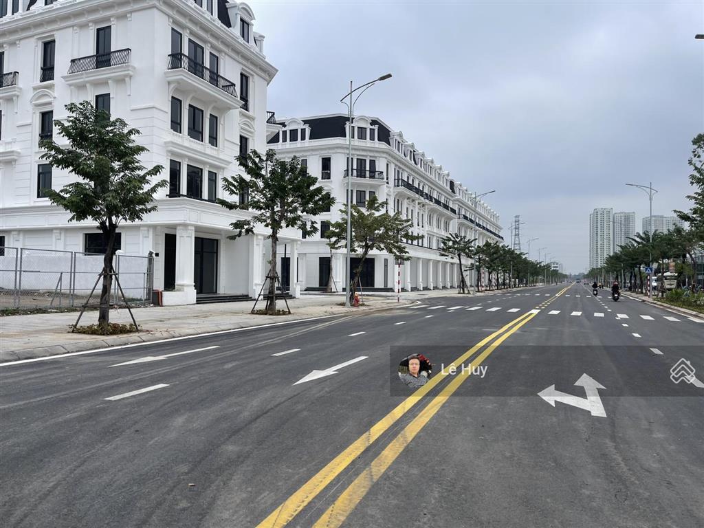 Bán gấp căn liền kề khu louis 16 đường rộng 13.5m liên kđt, hướng nam tại louis city hoàng mai