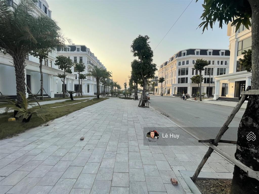 Chính chủ bán căn liền kề hướng tây, giá 2x tỷ, đường louis 7, view thoáng kđt louis city hoàng mai