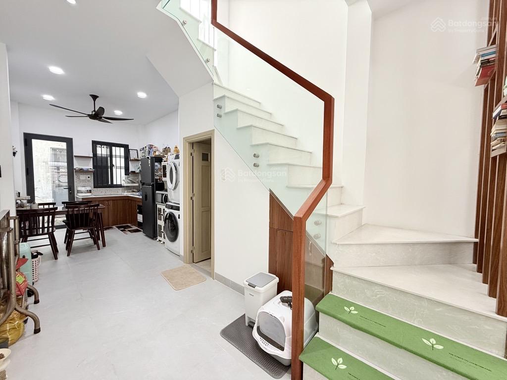 Bán nhà mặt tiền kd giáp phan đăng lưu  100m2 sd  2 tầng btct  khu cao tầng  chỉ 6.x tỷ