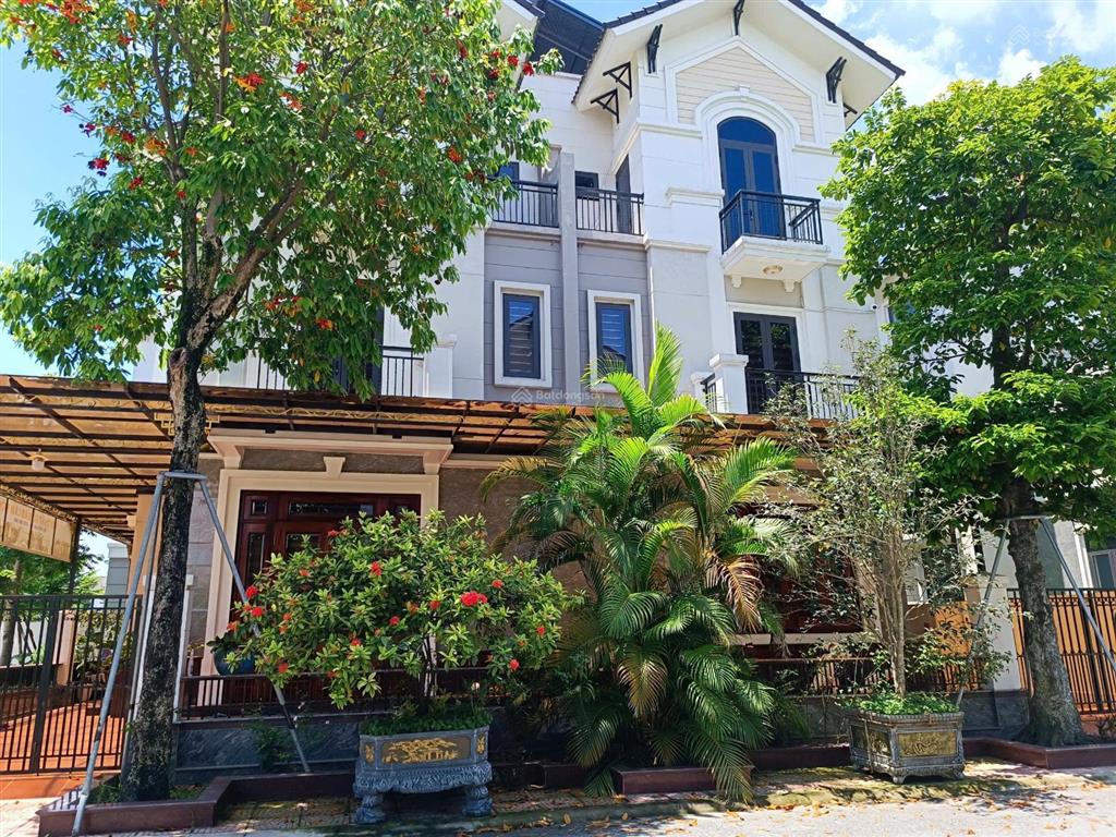 Biệt thự xanh 180m2 cạnh ngay cao tốc sân bay gia bình  hà nội, giá rẻ hơn thị trường 3 tỷ