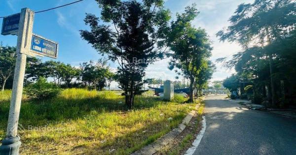 Cần bán lô đất biệt thự view kênh đường lương hữu khánh, giá tốt s 300m2 (30 tỷ)