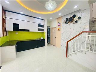 Bán nhà 5 x 13m, sau căn mt lưu hữu phước p15  q8