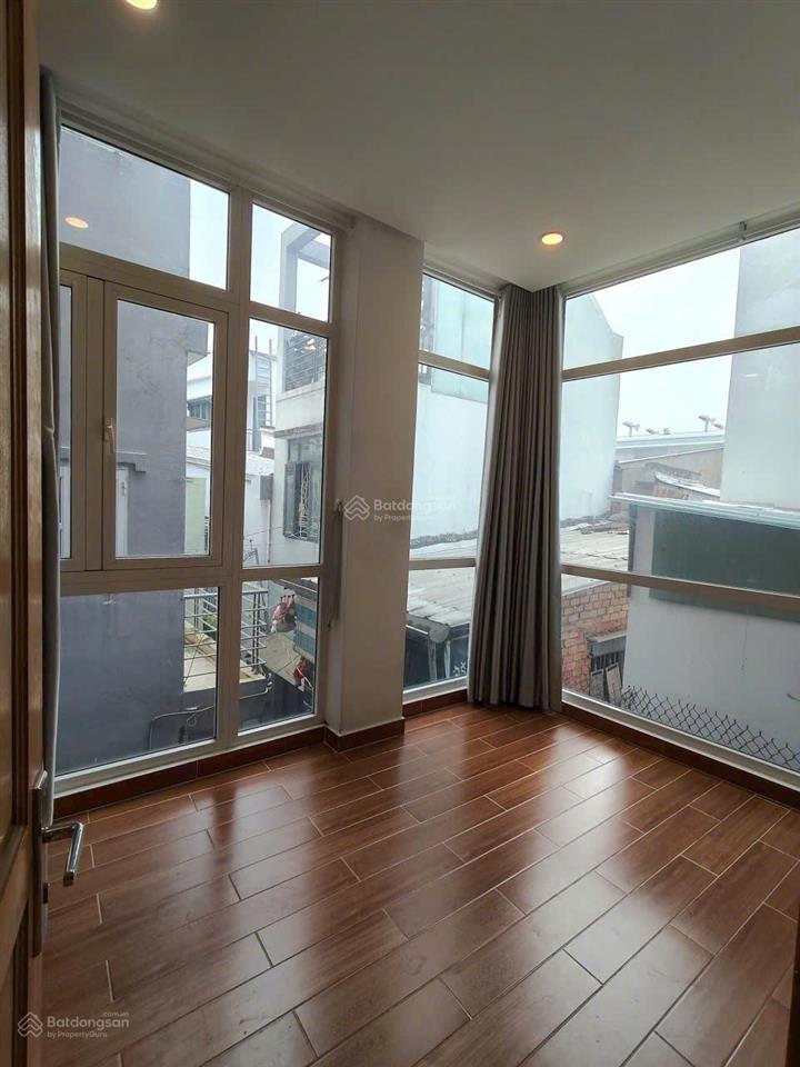 Bán nhà 4 tầng sát măt tiền hưng phú p9q8