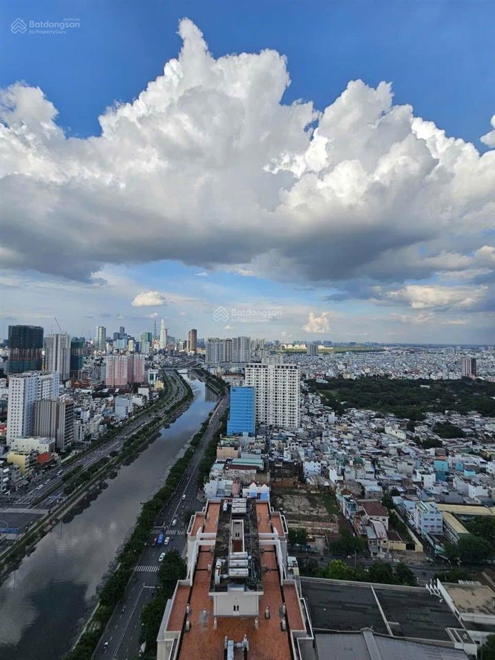 Cho thuê cc 2pn, 2wc, 80m2 nội thất cao cấp view pháo hoa & bitexco