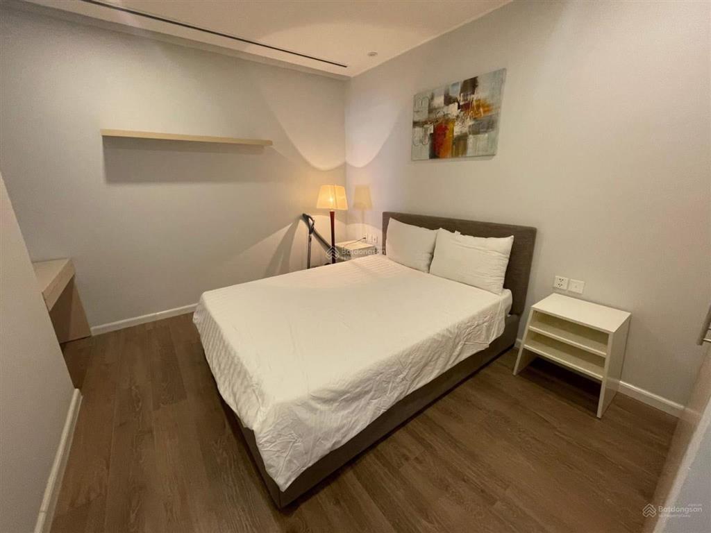 Mình là chính chủ cần bán căn 2pn hướng đông nam view bảo tàng pkkq tại artemis full nội thất