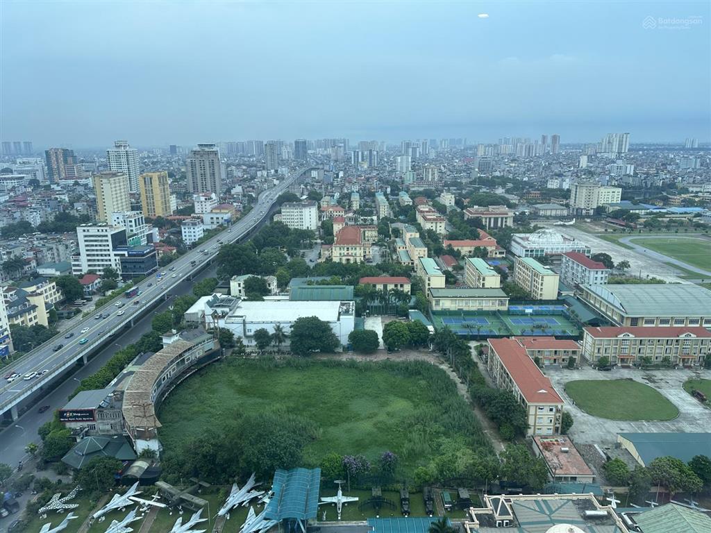 Mình là chính chủ cần bán căn 2pn hướng đông nam view bảo tàng pkkq tại artemis full nội thất