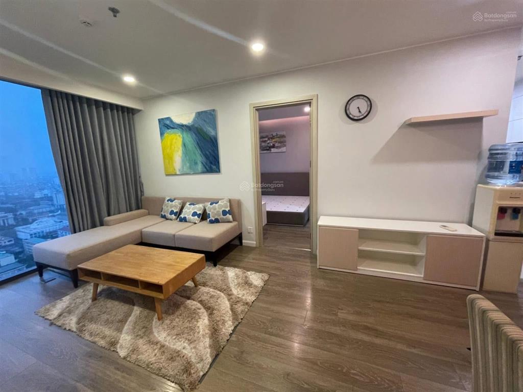 Mình là chính chủ cần bán căn 2pn hướng đông nam view bảo tàng pkkq tại artemis full nội thất