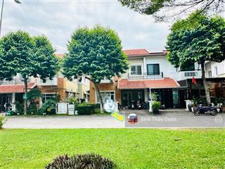 Cho thuê biệt thự 10m đối diện công viên trong khu an ninh khép kín kế siêu thị aeon mall bd