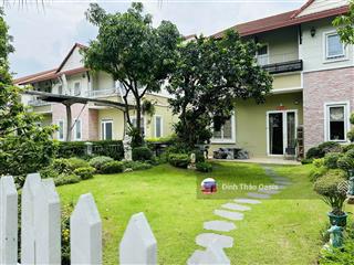 Chủ định cư nước ngoài nên cần bán biệt thự 300m2 tâm huyết tại oasis, thuận an. 0986 196 ***