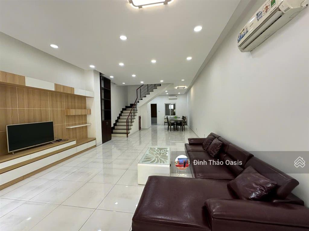 Chủ kẹt tiền bán lỗ căn biệt thự 150m2 đang sẵn doanh thu tại oasis, kế siêu thị aeon mall bd