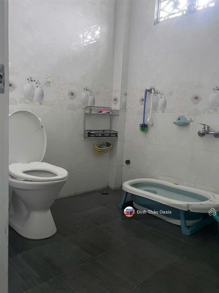 Chủ hạ giá bán nhà phố 85m2 hoàn thiện đẹp giá siêu tốt tại oasis city gần trường đại học việt đức