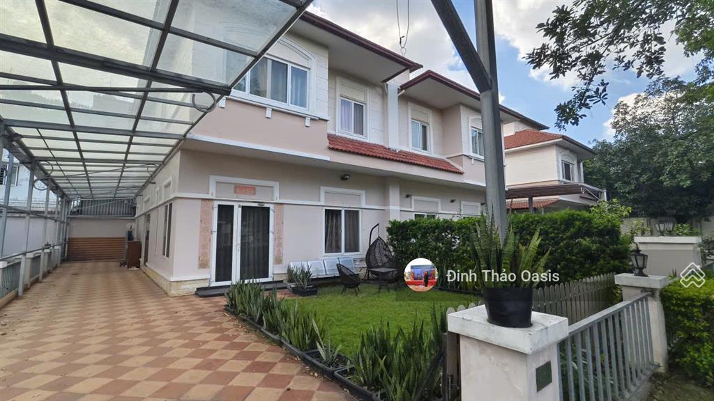 Chủ về đài loan cần bán căn nhà tâm huyết đẹp gần công viên the oasis 1, thuận an