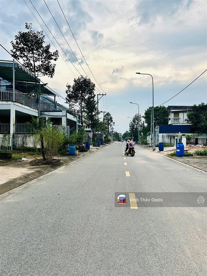 Còn sót lại 1 căn biệt thự 80m2 tại khu đô thị oasis city giá chỉ 1,55 tỷ có hỗ trợ vay ngân hàng