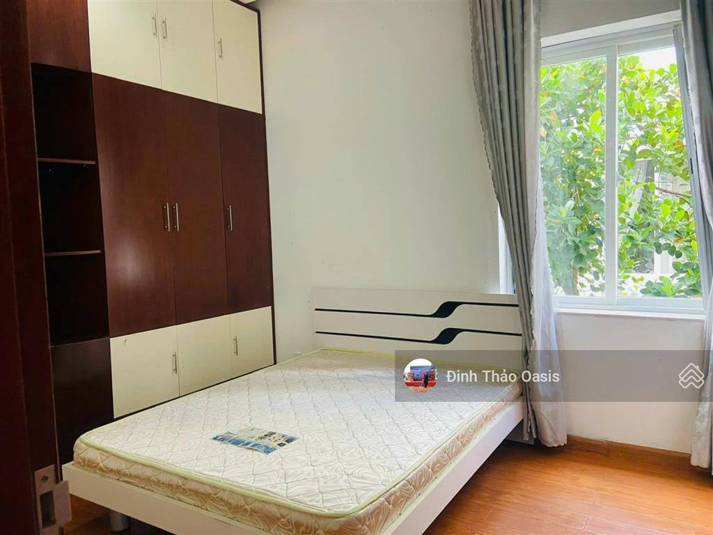 Chủ định cư mỹ cần bán biệt thự 300m2 ngay trục chính tại oasis kế siêu thị aeon mall bd