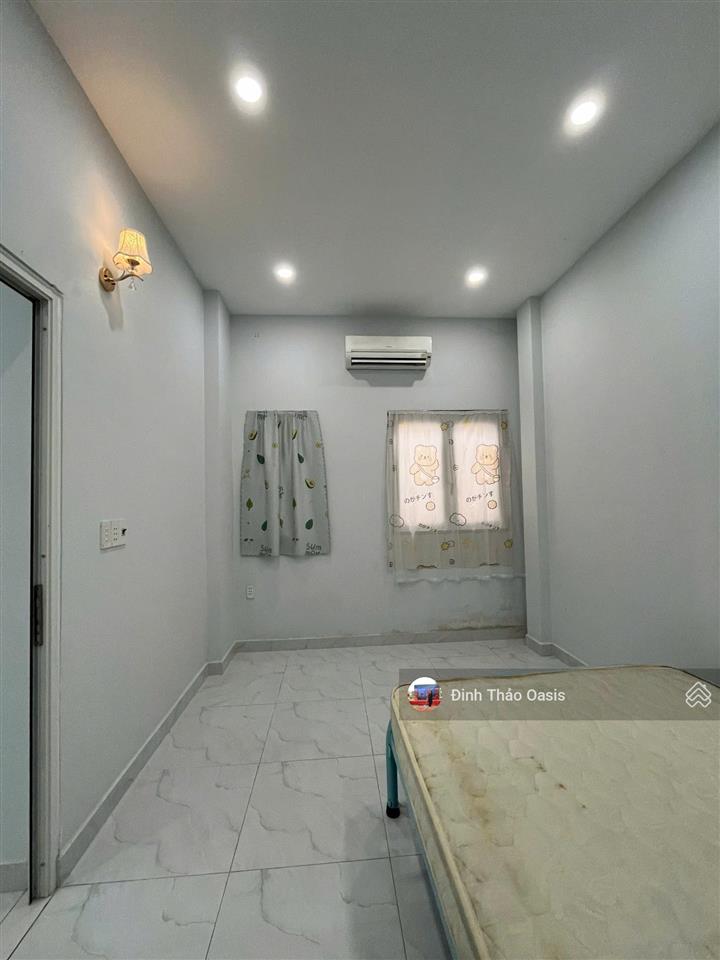 Chủ kẹt tiền cần bán gấp biệt thự oasis city hoàn thiện sẵn diện tích 95,2m2 giá rẻ bất ngờ