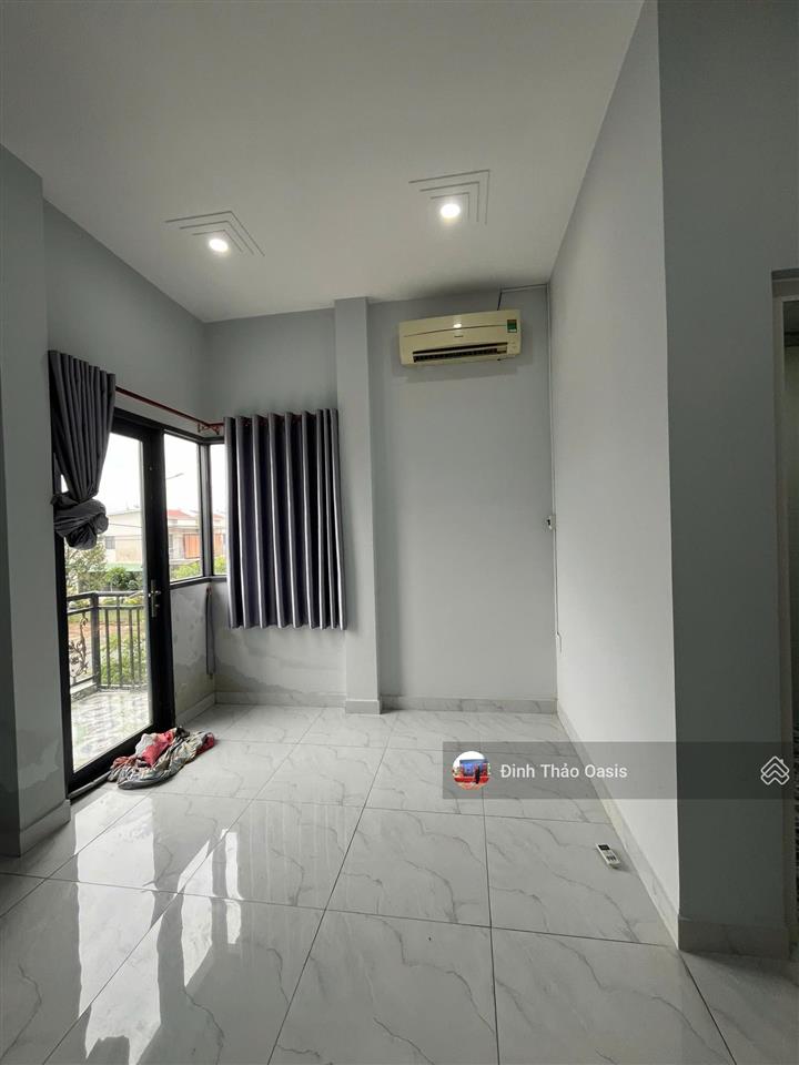 Chủ kẹt tiền cần bán gấp biệt thự oasis city hoàn thiện sẵn diện tích 95,2m2 giá rẻ bất ngờ