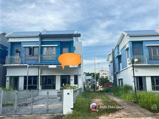 Chính chủ cần bán biệt thự góc giữa 104m2 hoàn thiện giá tốt tại oasis city đối diện đh việt đức