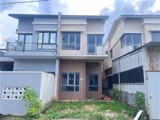 Chính chủ kẹt tiền bán lỗ căn biệt thự oasis city giá chỉ 1,46 tỷ.  0986 196 ***