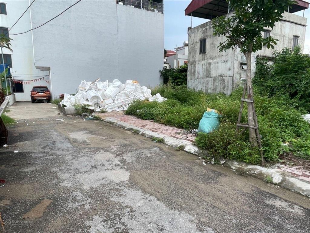 Đấu giá ngũ hiệp chủ bán kín 100m2 mặt tiền 8.8m chỉ 10.2 tỷ