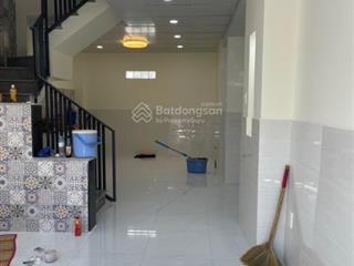 Nhà đẹp, bán nhà gần khu dân cư hồng long thủ đức, 5x10m, 4,2 tỷ, shr, hxh