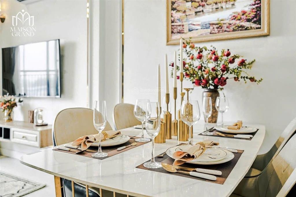 Chuyển nhượng căn maison grand 65m2  2pn, 2wc tầng cao  giá 2.270 tỷ (102%) bao thuế phí sang tên