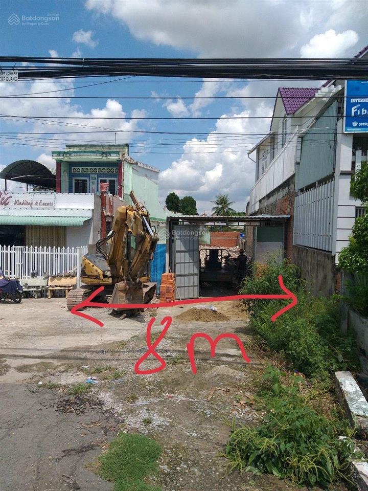 Bán 300m2 nền đất mặt tiền ql 1a giảm 200tr bán gấp