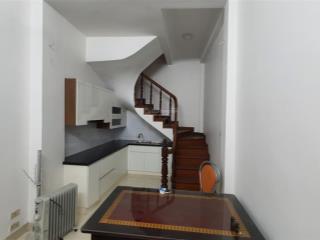 Chính chủ cho thuê nhà 5 tầng 3pn đường tôn đức thắng, văn miếu, hn