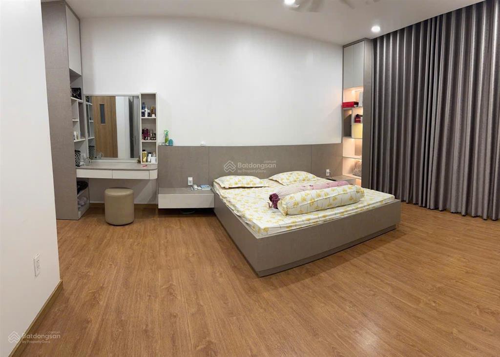 Bán nhà 4 tầng góc 2 mặt tiền đường 16m |dtsd 385m2| gần sông công viên đặng thùy trâm bình lợi qbt