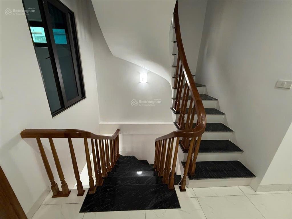 Chỉ từ 6 tỷ sở hữu ngay nhà lai xá 42m2  8 phòng  cho thuê 25tr/tháng  sổ đỏ cc