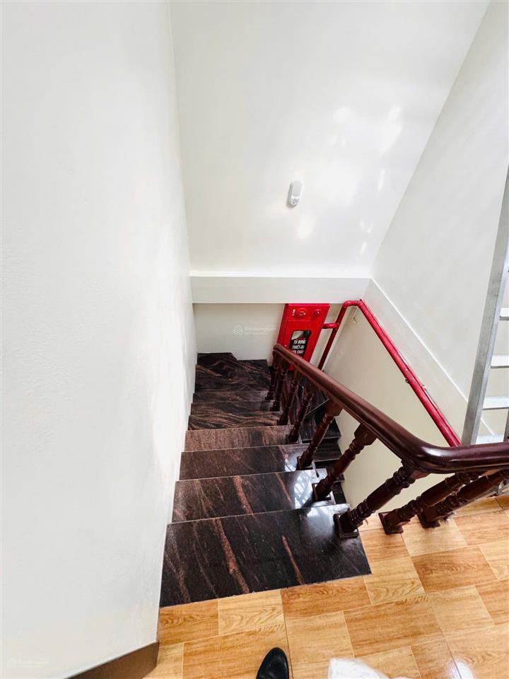 Chỉ từ 9 tỷ có ngay ccmn cầu giấy 53m2  9 phòng ngủ  doanh thu 50tr/tháng  sổ. đỏ cc