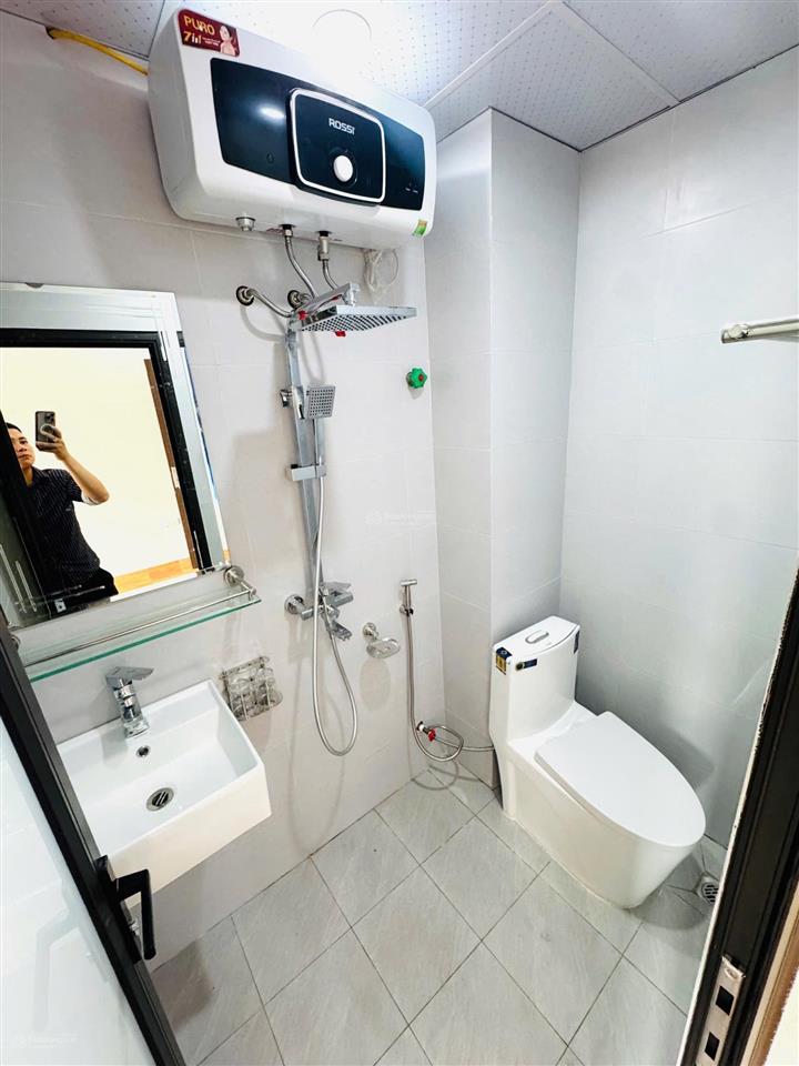 Chỉ từ 9 tỷ có ngay ccmn cầu giấy 53m2  9 phòng ngủ  doanh thu 50tr/tháng  sổ. đỏ cc