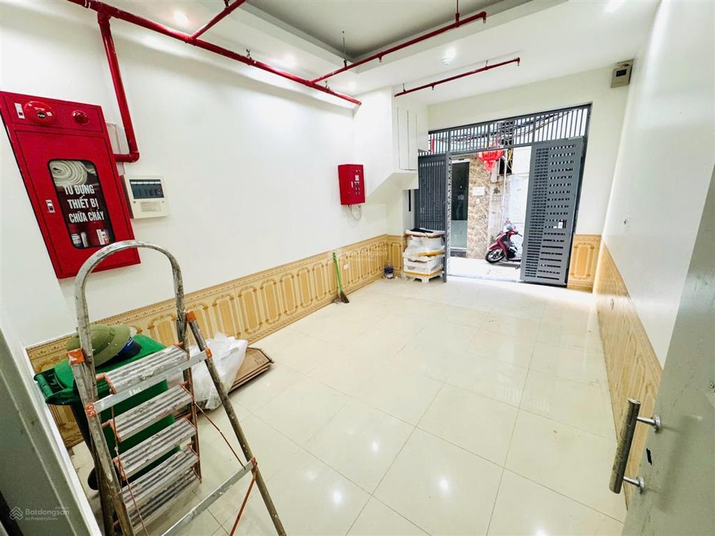 Chỉ từ 9 tỷ có ngay ccmn cầu giấy 53m2  9 phòng ngủ  doanh thu 50tr/tháng  sổ. đỏ cc