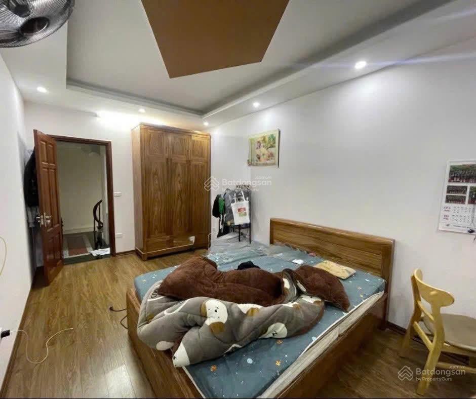 Chỉ từ 5 tỷ có ngay nhà lai xá  lô góc  ngõ ô tô tránh  5 tầng  sổ đỏ cc