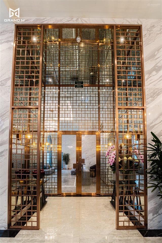 Bán gấp chcc 2pn, 70m2 tại the gloria  8 nguyên hồng, nhận nhà ở ngay, đã có sổ. giá chỉ từ 9,x tỷ